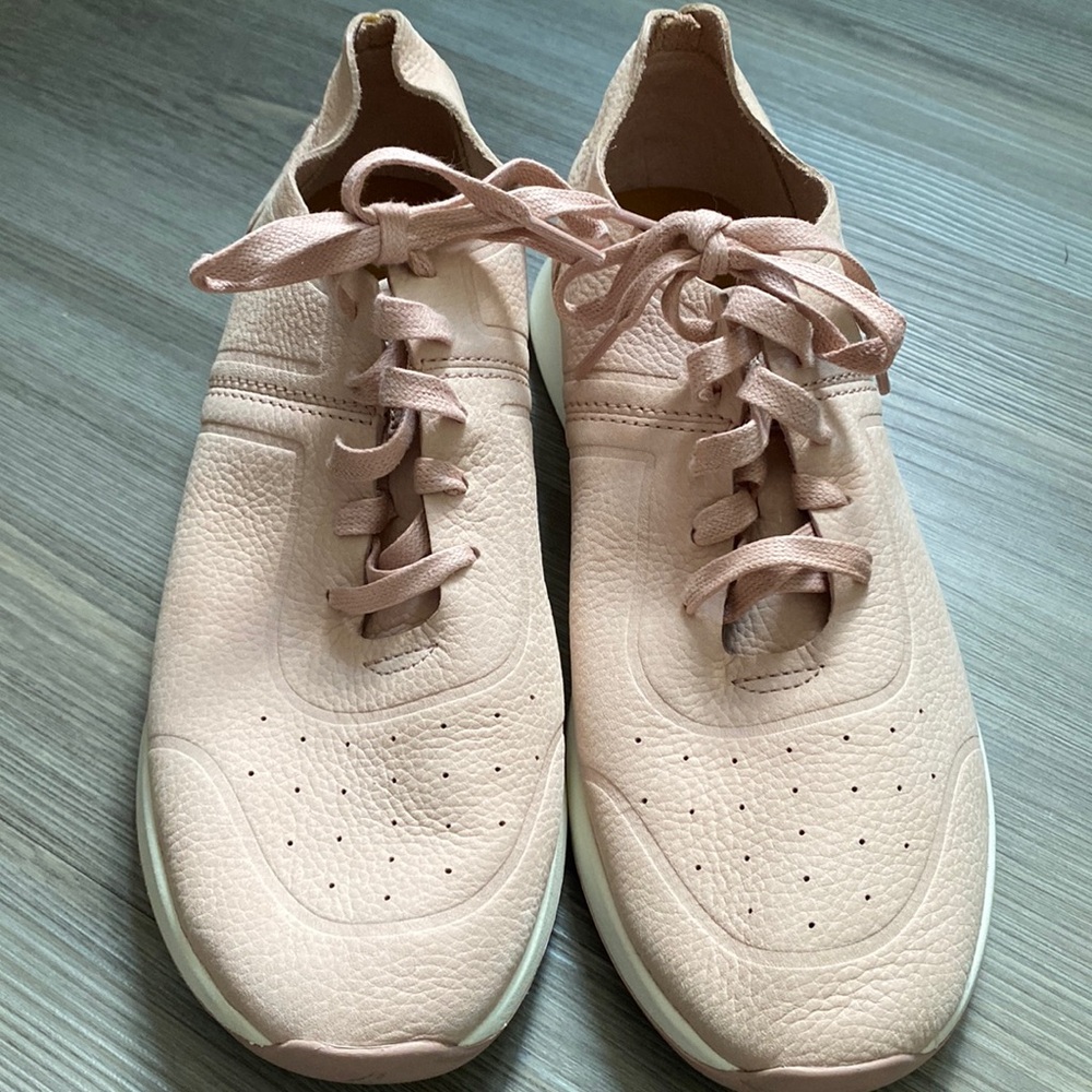 UGG Adelene Suede Sneakers Worn Once 7.5